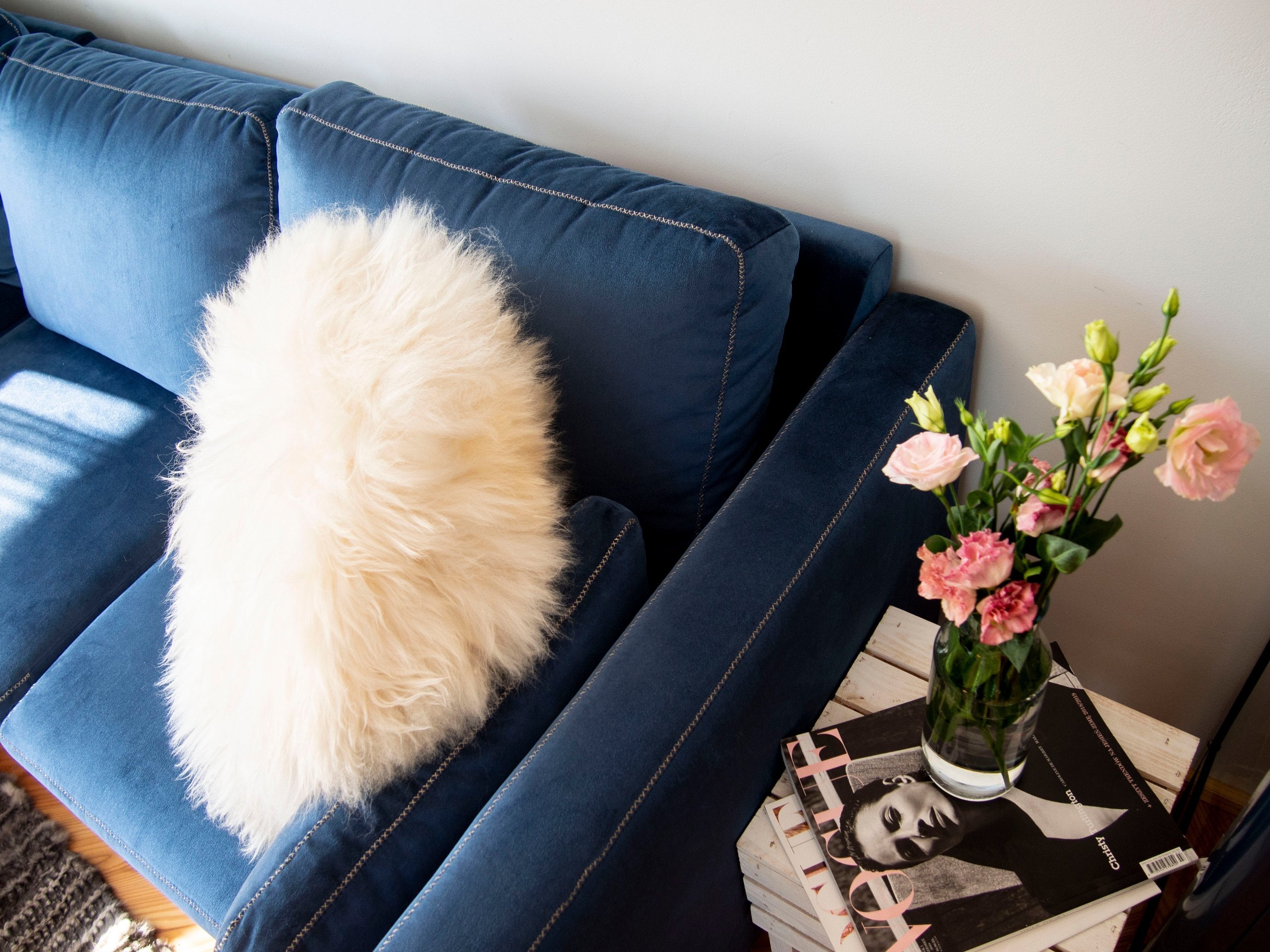 Round Furry Pillow - cream